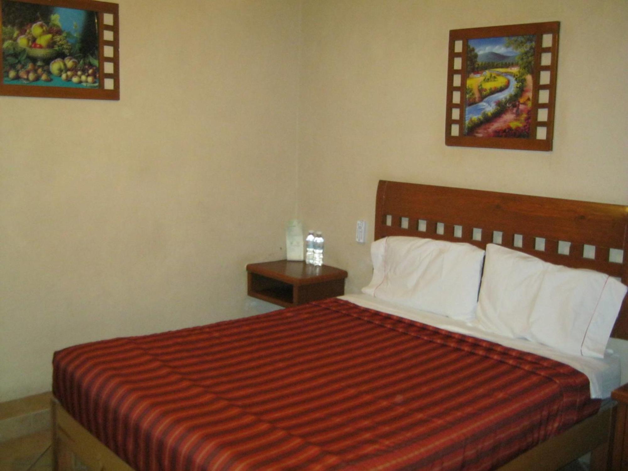 Hotel Real Santa Maria Cuernavaca Zewnętrze zdjęcie